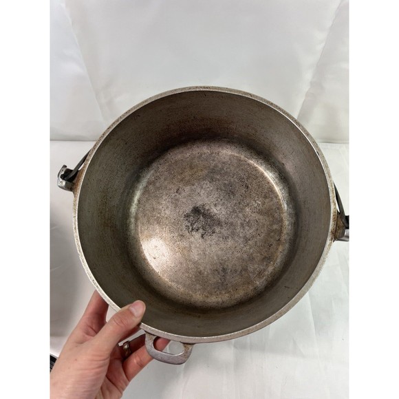 Vintage Majestic Cookware Aluminum Dutch Oven‎ Kettle With Lid 5 Quart w/Handle - Picture 3 of 9